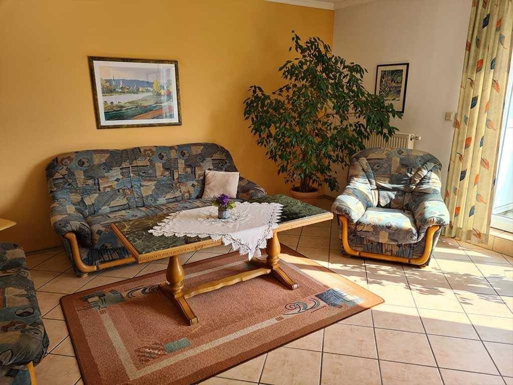 Ferienwohnungen Meyerhof_ 55116 Filsum Екстериор снимка